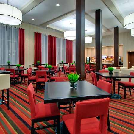 Holiday Inn Express Hotel & Suites Chatham South By Ihg Buitenkant foto