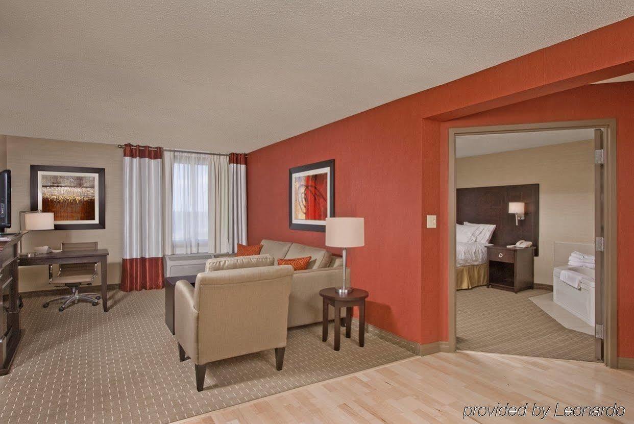Holiday Inn Express Hotel & Suites Chatham South By Ihg Kamer foto