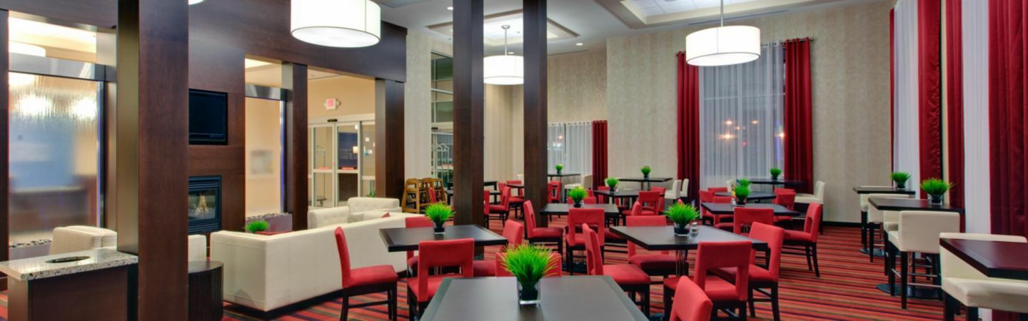 Holiday Inn Express Hotel & Suites Chatham South By Ihg Buitenkant foto